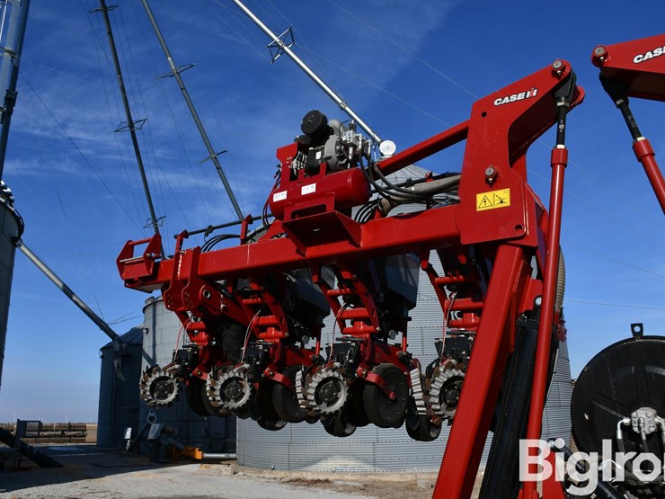 2022-case-ih-2022-image-13