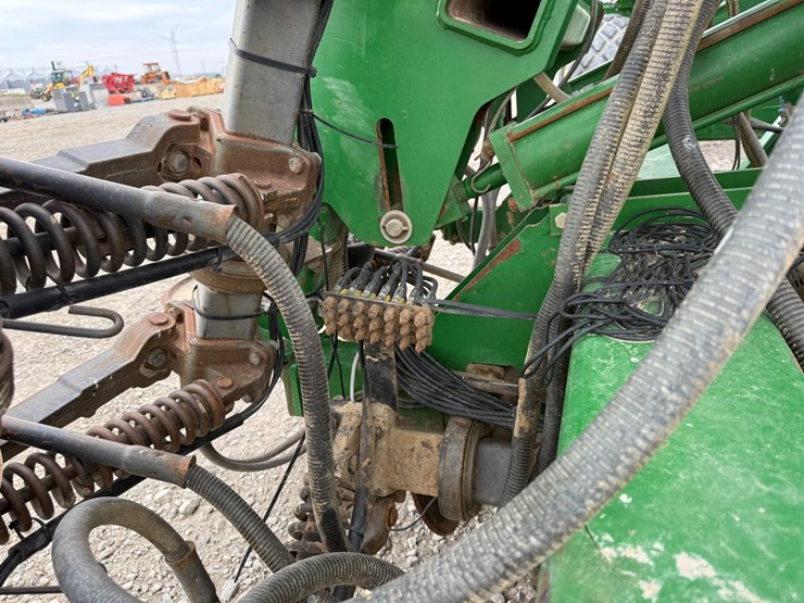 john-deere-1890-image-10