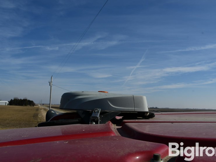 2021-case-ih-magnum-250-image-18