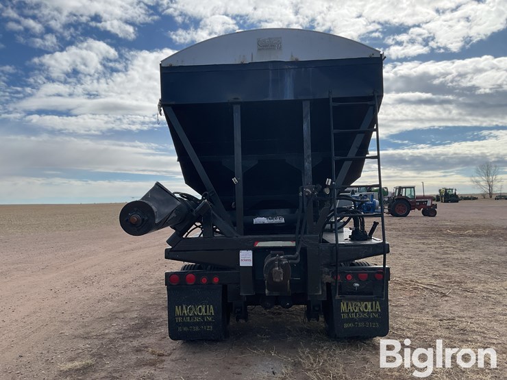 2001-magnolia-trailer-image-6