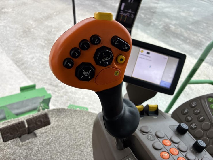 2014-john-deere-s660-image-102