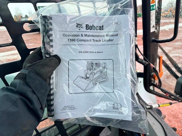2015-bobcat-t590-image-50
