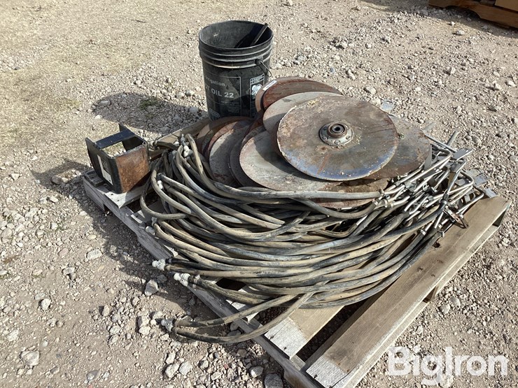 liquid-fertilizer-hose-brackets-&-discs-image-7