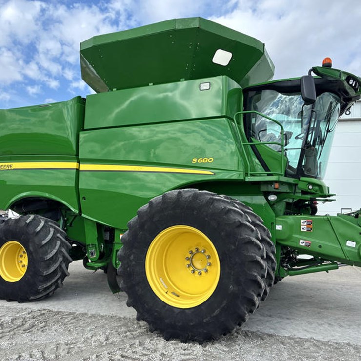 2013 JOHN DEERE S680