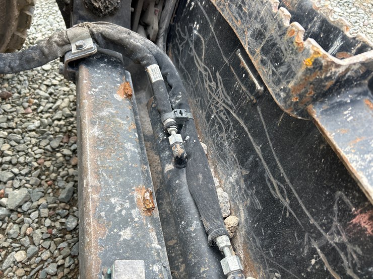 caterpillar-262d-image-14