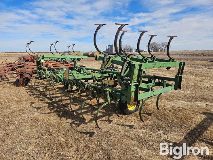 john-deere-1010-image-5