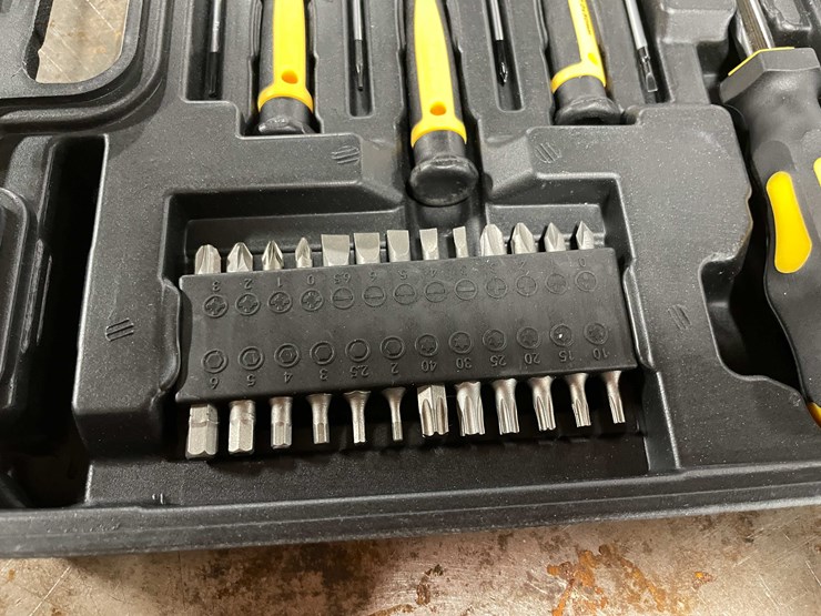 #2319-•-new-43-piece-multifunctional-screwdriver-set-(cw)-image-4