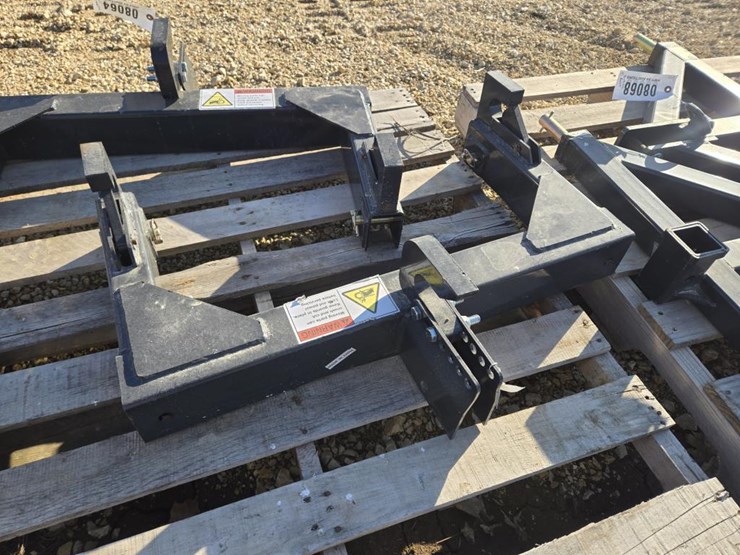 #8065-•-new-wolverine-cat-1-3pt-quick-hitch-image-2