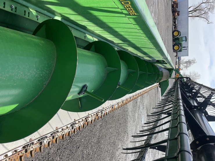 2011-john-deere-635f-image-14