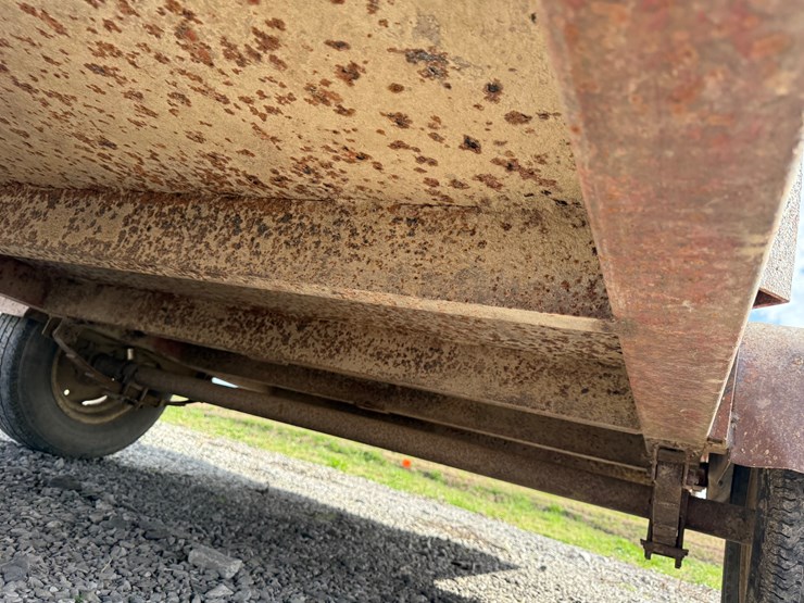 #38649-•-10’-s/a-utility-trailer-image-17