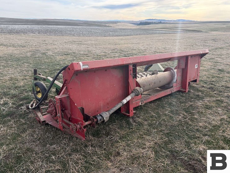 international-810-13-image-3