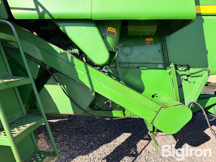 1988-john-deere-7720-titan-ii-image-16