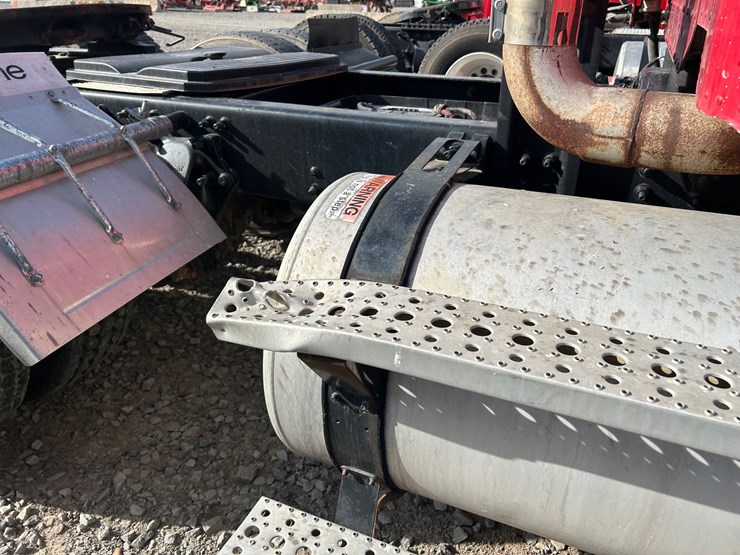 #36890-•-2006-freightliner-columbia-daycab-1fujf0cv16lv57509-inv#-36890-image-10