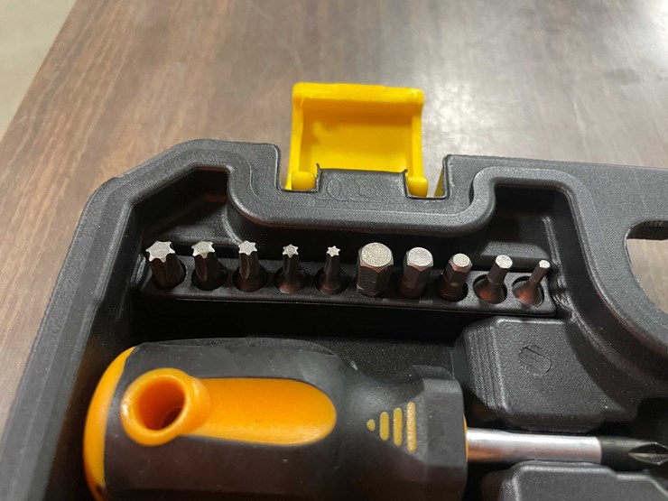 #2300-•-53-piece-screwdriver-set-in-carrying-case-(pr11)-image-8