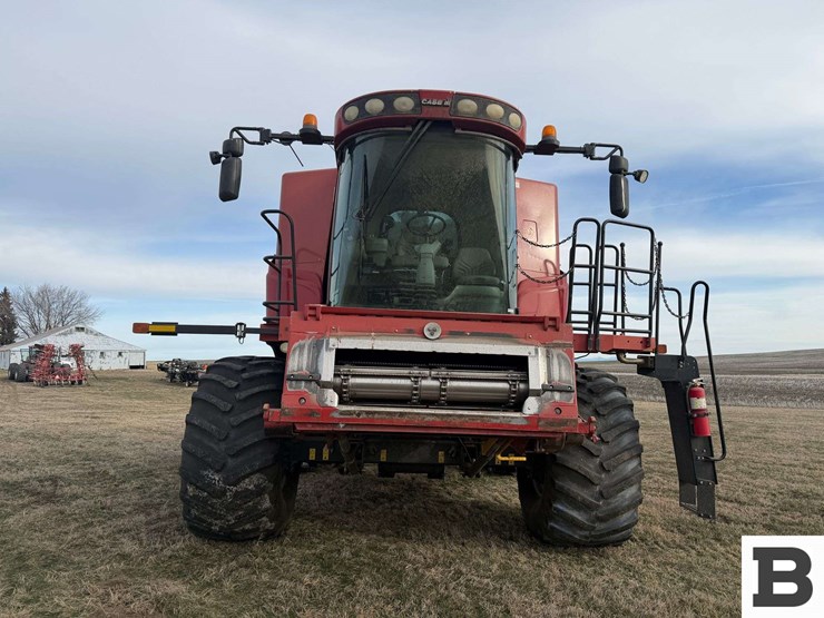 2008-case-ih-7010-image-9