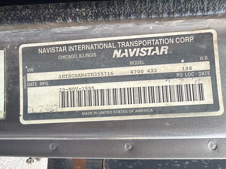 1996-international-4700-image-7