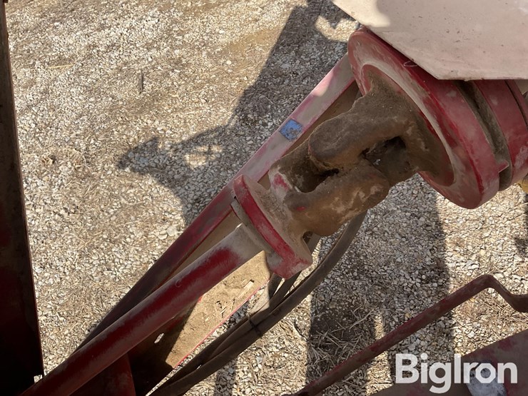 1997-new-holland-664-image-11