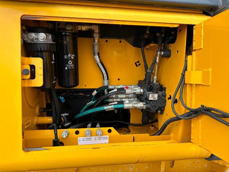 2012-deere-450j-lt-image-45