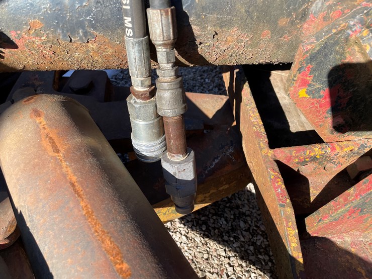 #6076-•-universal-mount-skidsteer-snow-pusher-image-4