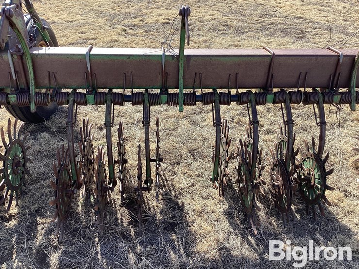 john-deere-30-image-15