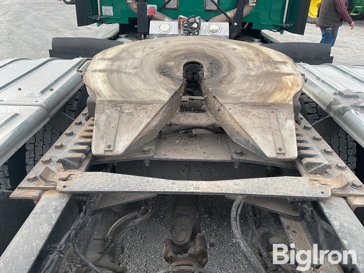 2019-kenworth-t680-image-19