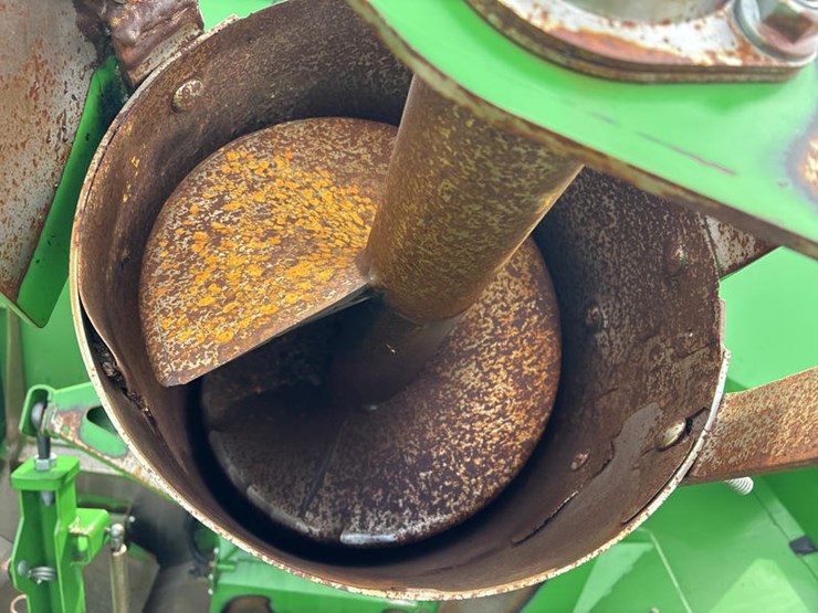 2013-john-deere-s680-image-92