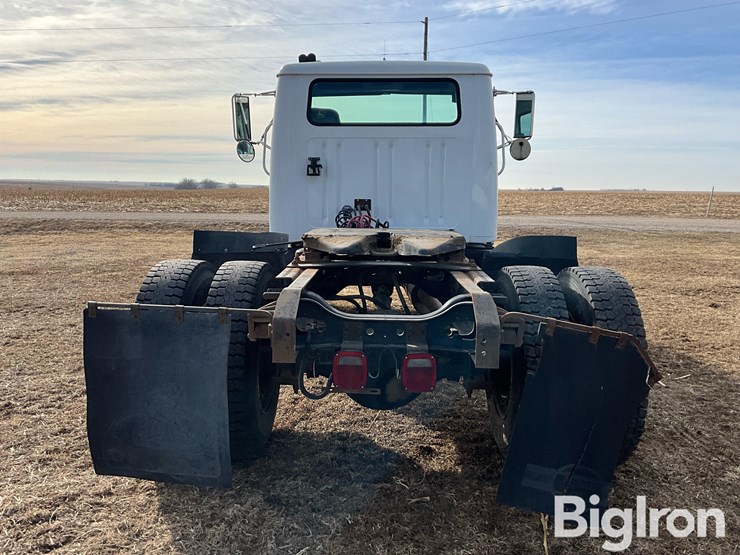 1997-international-4900-image-6