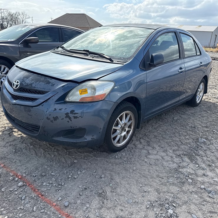 #35745 • INOP 2008 Toyota Yaris Sedan JTDBT923381243903 Inv# 35745