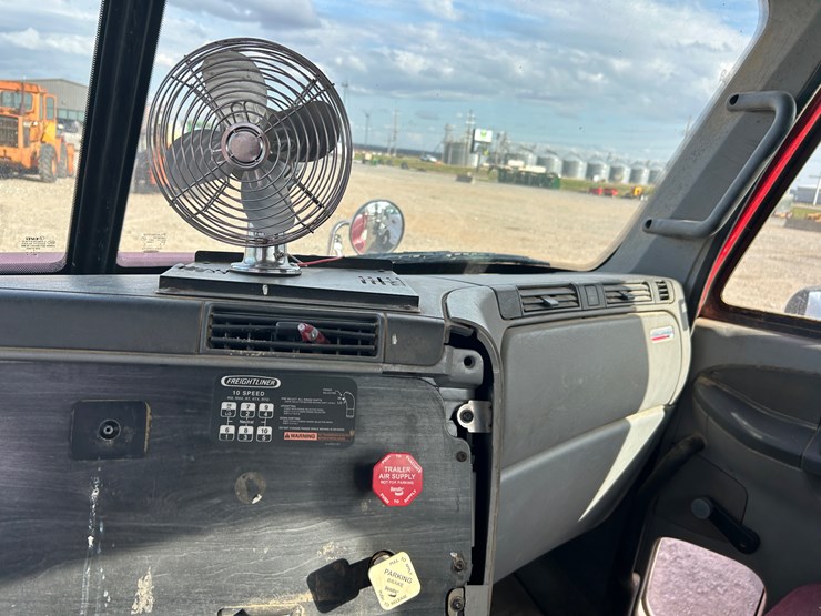 #36890-•-2006-freightliner-columbia-daycab-1fujf0cv16lv57509-inv#-36890-image-60