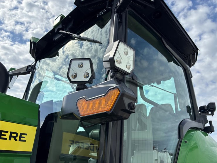 2024-john-deere-8rx-410-image-31