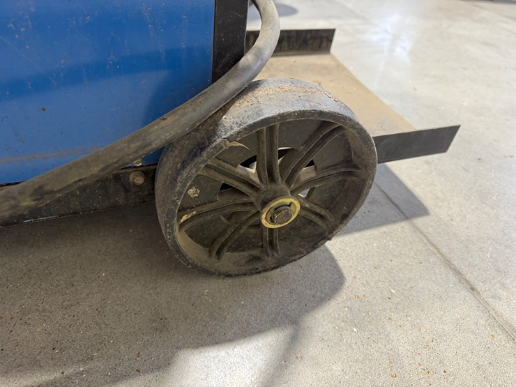 #37488-•-miller-self-feed-wire-welder-inv#-37488-image-4