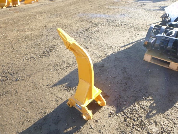 caterpillar-303-image-4