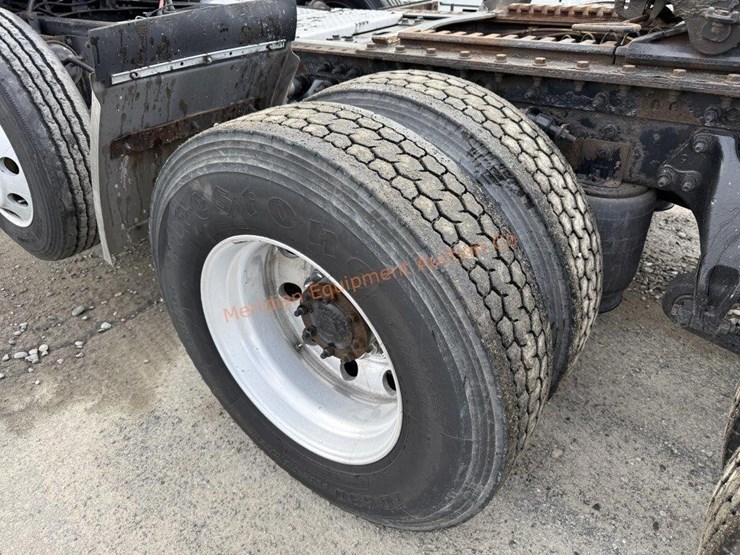 2017-international-prostar-image-7