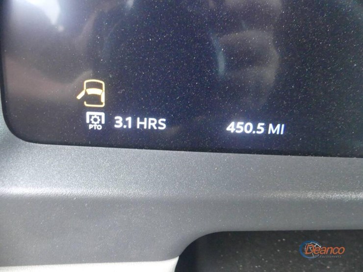 2025-peterbilt-567-image-23