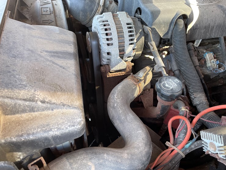 2003-chevrolet-3500-image-36