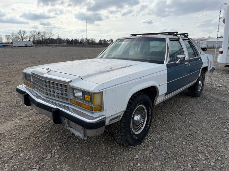 #37251-•-inop-1987-ford-crown-victoria-sedan-2fabp74fxhx115512-inv#-37251-image-1
