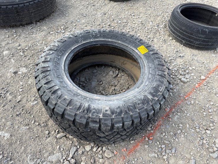 #34924-•-12.50/r20-tire-inv#-34924-image-3