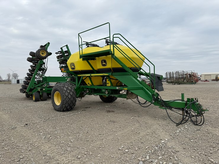 john-deere-1890-image-2