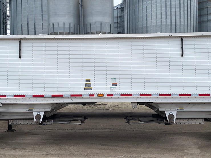 2016-wilson-hopper-bottom-image-6