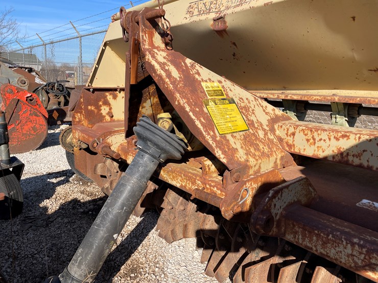 #6081-•-land-pride-3-point-25-72-seeder-image-10