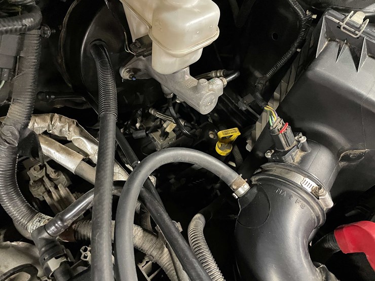 2011-ford-escape-image-41