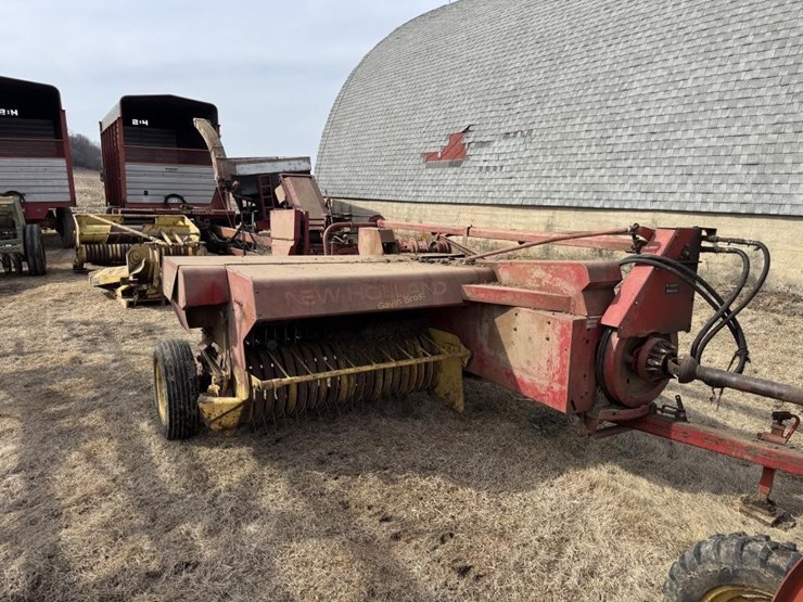 new-holland-273-image-2