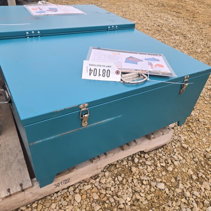 #8104 • NEW LANDHONOR RATCHET TIE DOWN & FLATPACK TOOL BOX