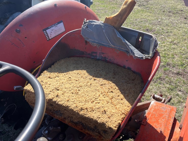 massey-ferguson-135-image-7