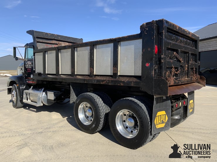 1995-freightliner-fld112-image-7