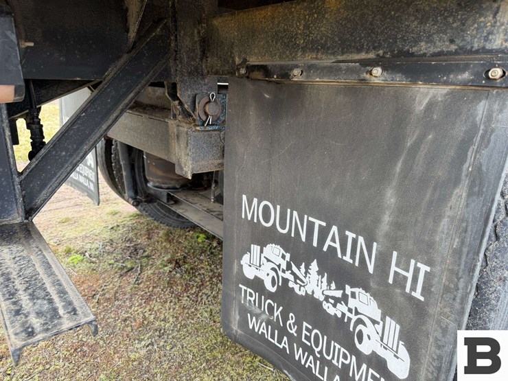 2001-international-9200-image-39