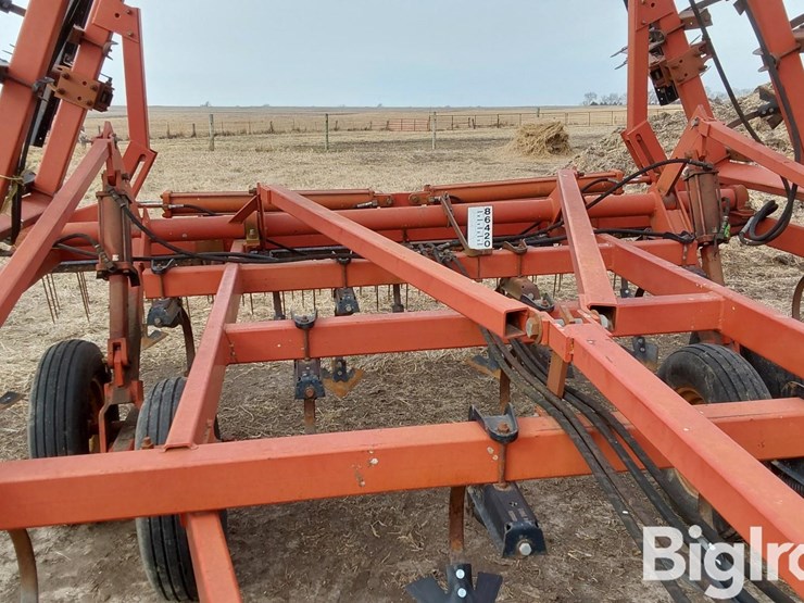 case-ih-4800-image-12