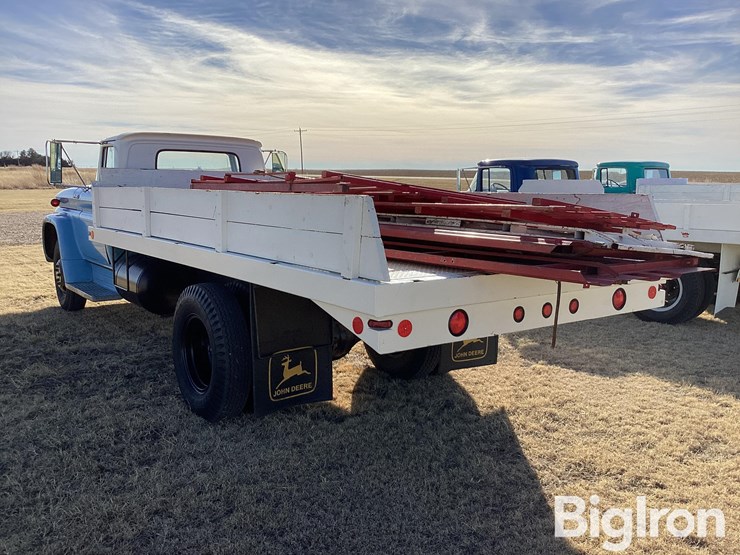 1962-chevrolet-c60-image-7