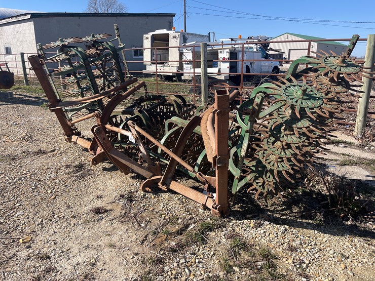 #5074-•-john-deere-3-point-rotary-hoe-image-2