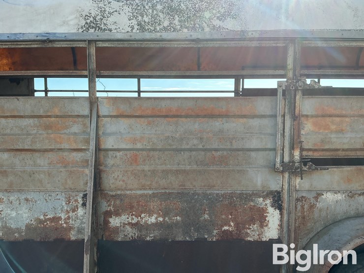 1980-flying-f-t/a-livestock-trailer-image-14